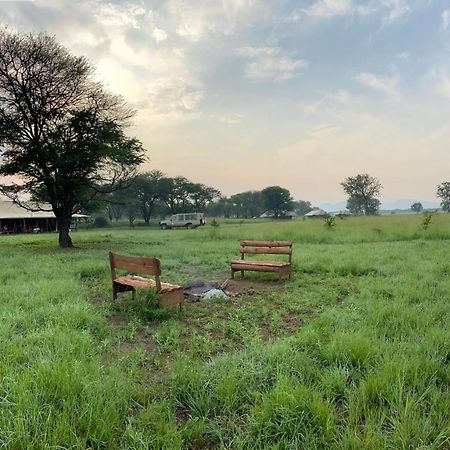 Zawadi Camp Hotel Serengeti Ngoại thất bức ảnh