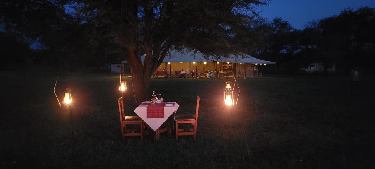 Zawadi Camp Hotel Serengeti Ngoại thất bức ảnh