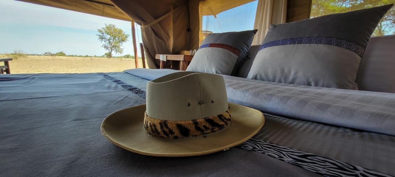Zawadi Camp Hotel Serengeti Ngoại thất bức ảnh
