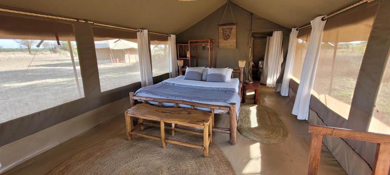 Zawadi Camp Hotel Serengeti Ngoại thất bức ảnh