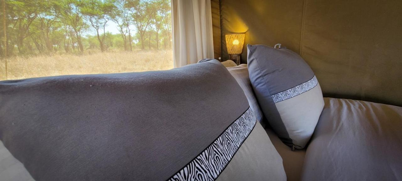 Zawadi Camp Hotel Serengeti Ngoại thất bức ảnh