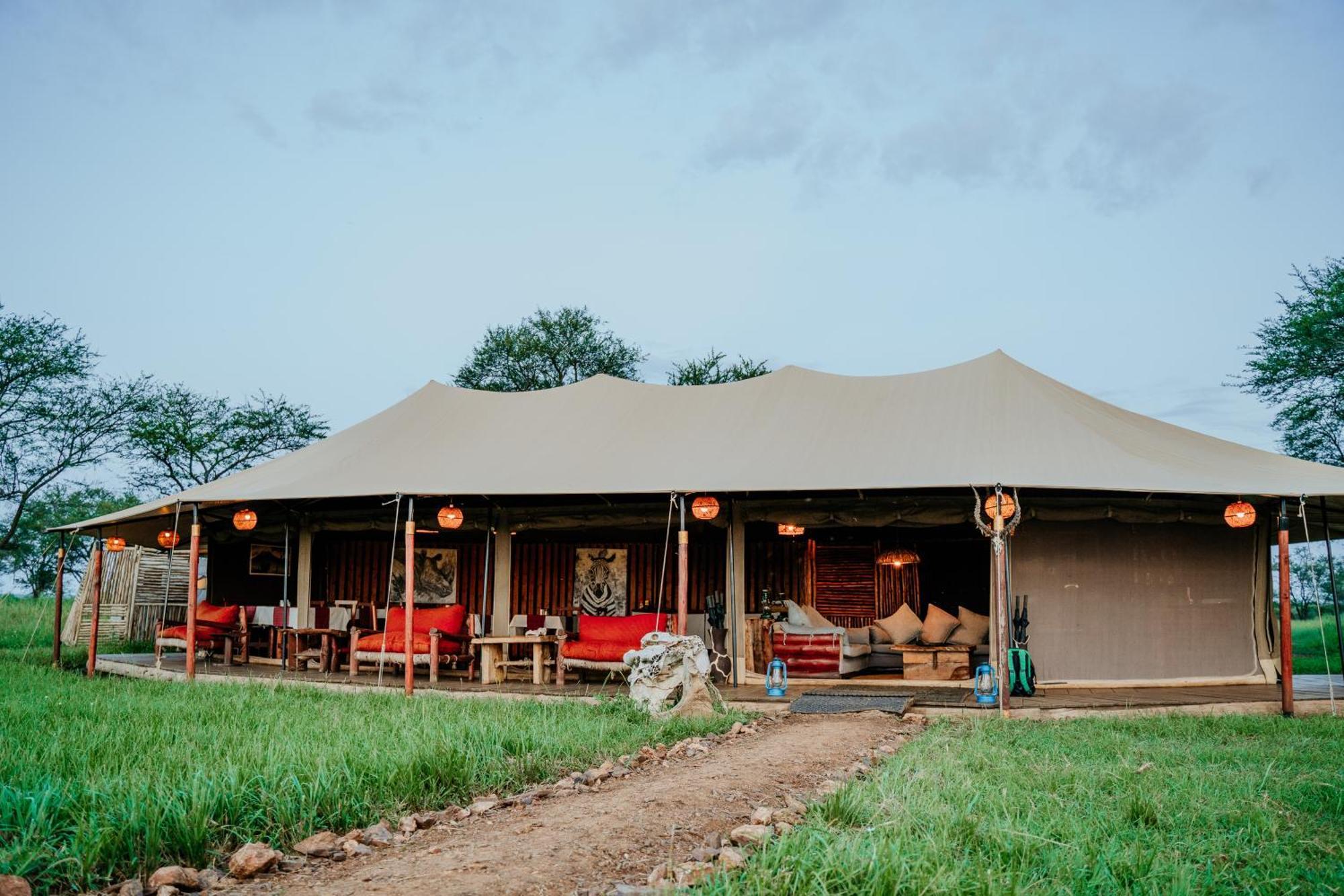 Zawadi Camp Hotel Serengeti Ngoại thất bức ảnh